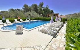 Holiday Home Nikolina By Interhome